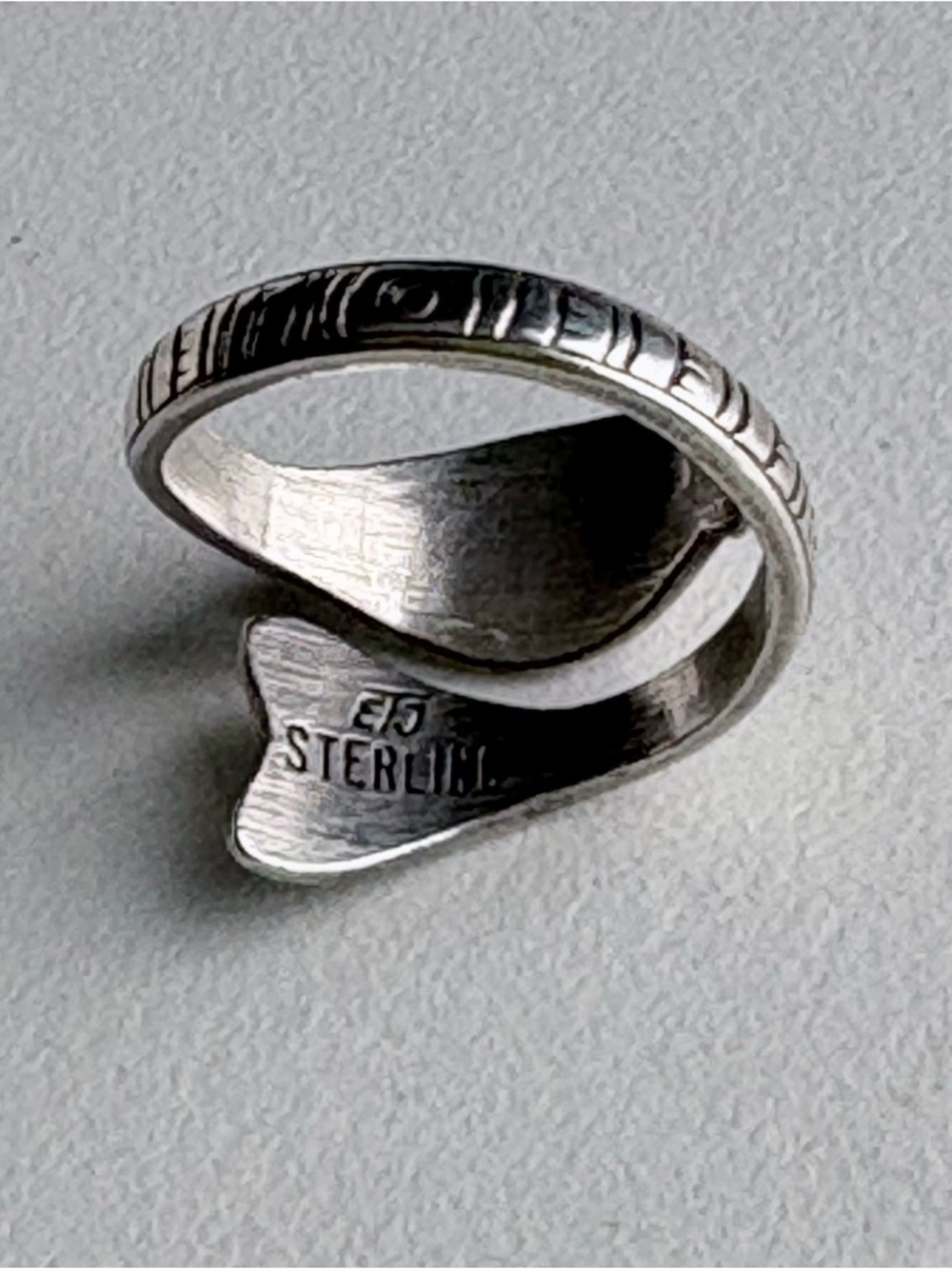 Vintage sterling silver Wrap Fish Knuckle Ring Native American - Picture 10 of 13